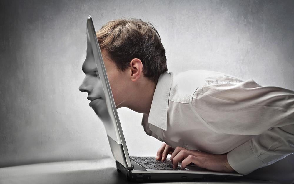 ¿Adictos a Internet o adictos en Internet?