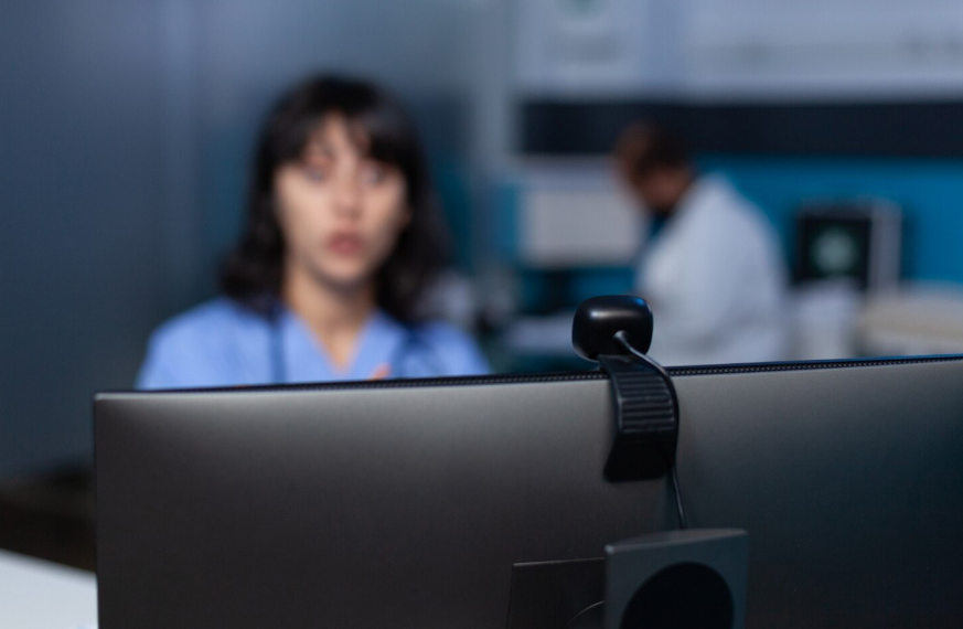 Encerrado en la Pantalla