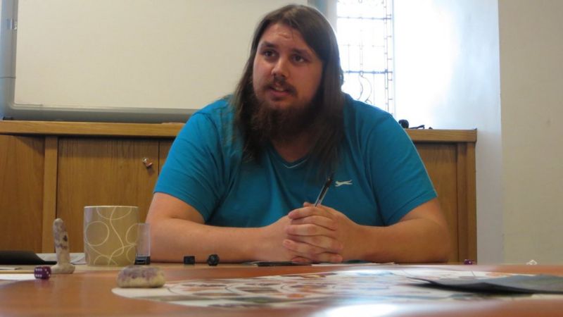 Adicción a los videojuegos: "Estuve 7 años jugando a videojuegos en bata y sin salir de casa"