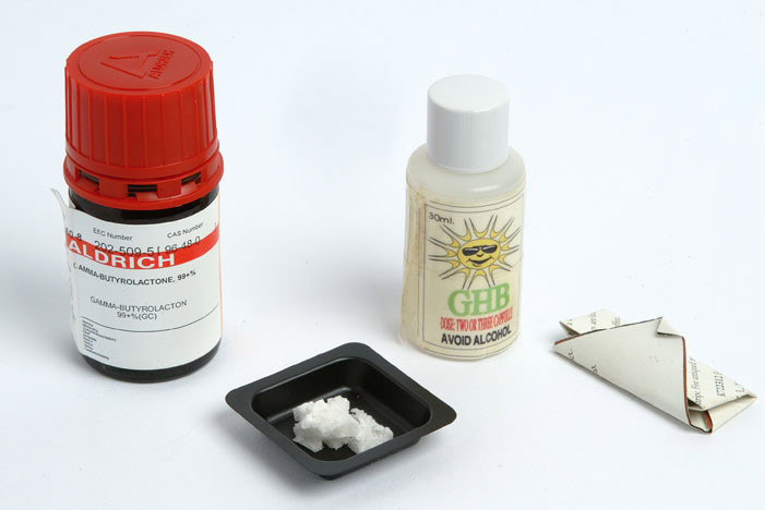 Los peligros del "chemsex", las cada vez más populares sesiones de sexo con drogas