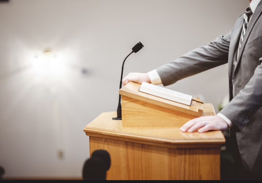 El alcalde de Toronto deja la campaña electoral tras otro escándalo con drogas