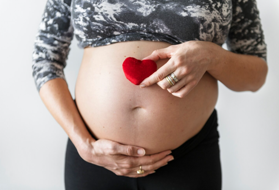 Embarazo no planeado y aborto inducido en México: causas y consecuencias