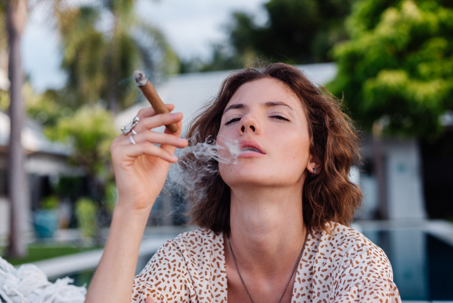 Joaquín Mosquera, oncólogo: “La gran traba en cáncer de pulmón es no tener un cribado para adelantarte a la enfermedad”.