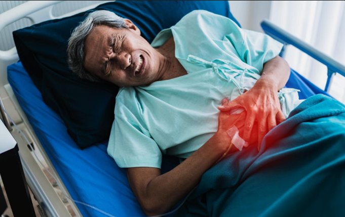 Pere Ginès, hepatólogo: “Habrá un aumento de cirrosis y cáncer de hígado porque el consumo de alcohol no se ha frenado y la obesidad tampoco”