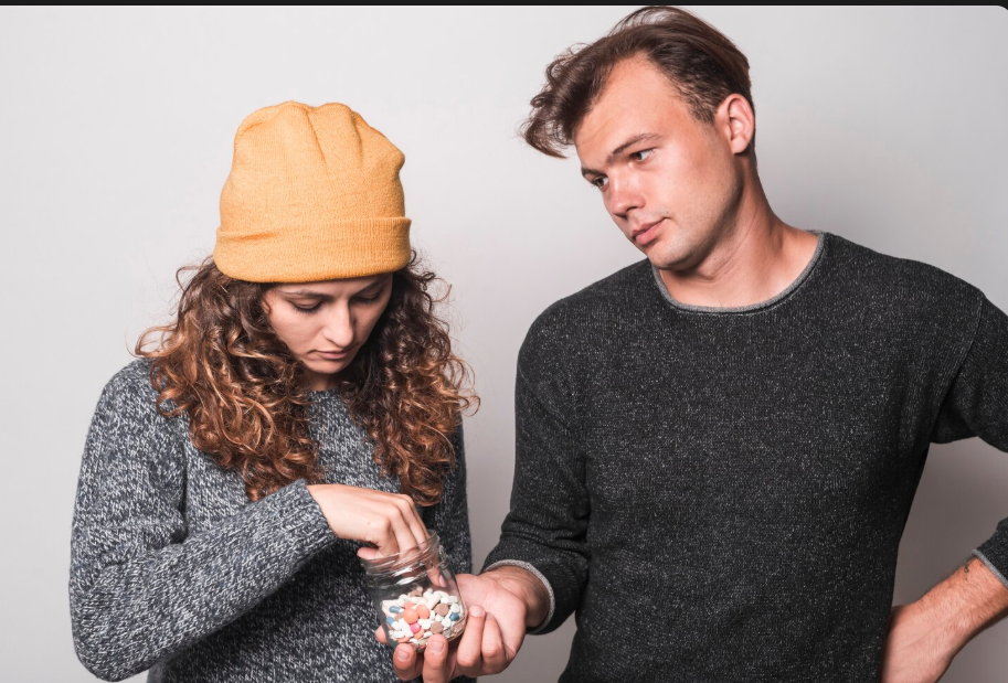 Aumento del consumo de drogas entre los jóvenes es la primera causa de los trastornos mentales.