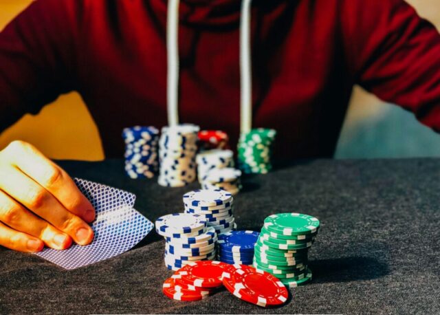 Cómo organizar capacitación para ayudar a vencer la ludopatía